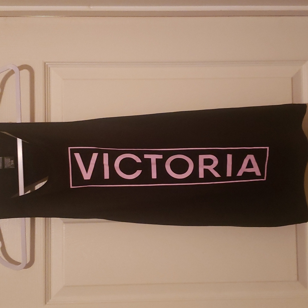 NWOT VICTORIA SPORT TANK TOP